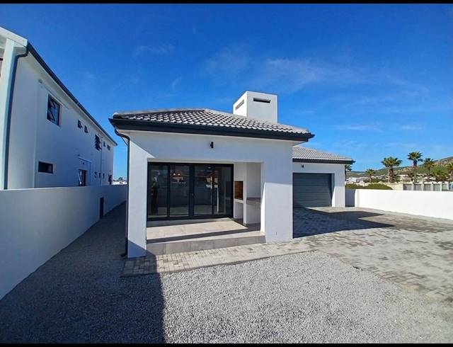 3 BEDROOM HOUSE FOR SALE IN SANDY POINT